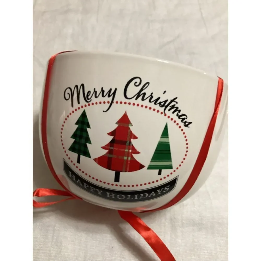 Merry Christmas 3 Bowl Set with 2 Robert Stanley Towels